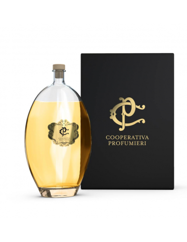 DIFFUSEUR PARFUM D’AMBIANCE « COOPERATIVA PROFUMIERI » - RED FRUIT HEART - 3000 ML CHOGAN offre 